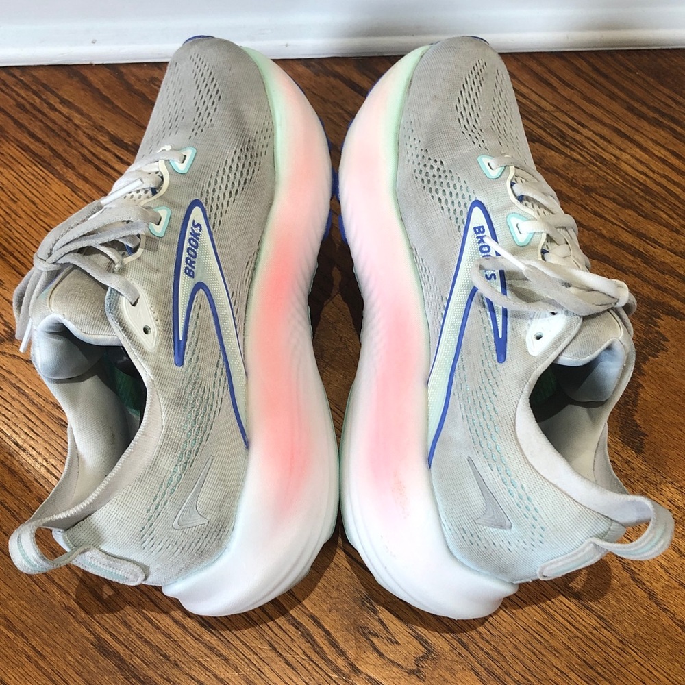 Brooks Glycerin 22 (Women's) Size 9 - Picture 6 of 9